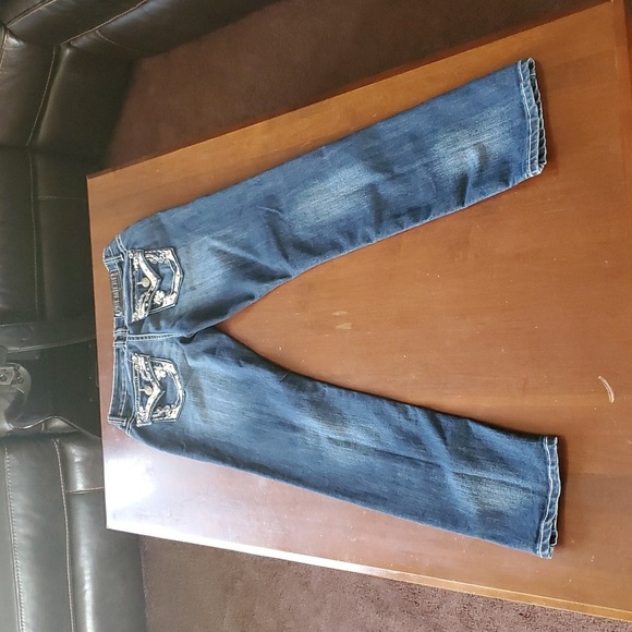 PREMIERE by rue21 Embelished Blue Jeans. Size 7/8 Regular. - Picture 2 of 6